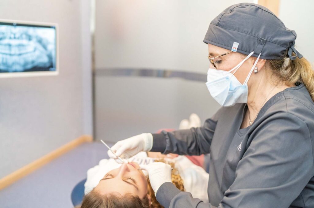 tratamiento bucodental adecuado en clinica vallcorba | inflamacion de encias