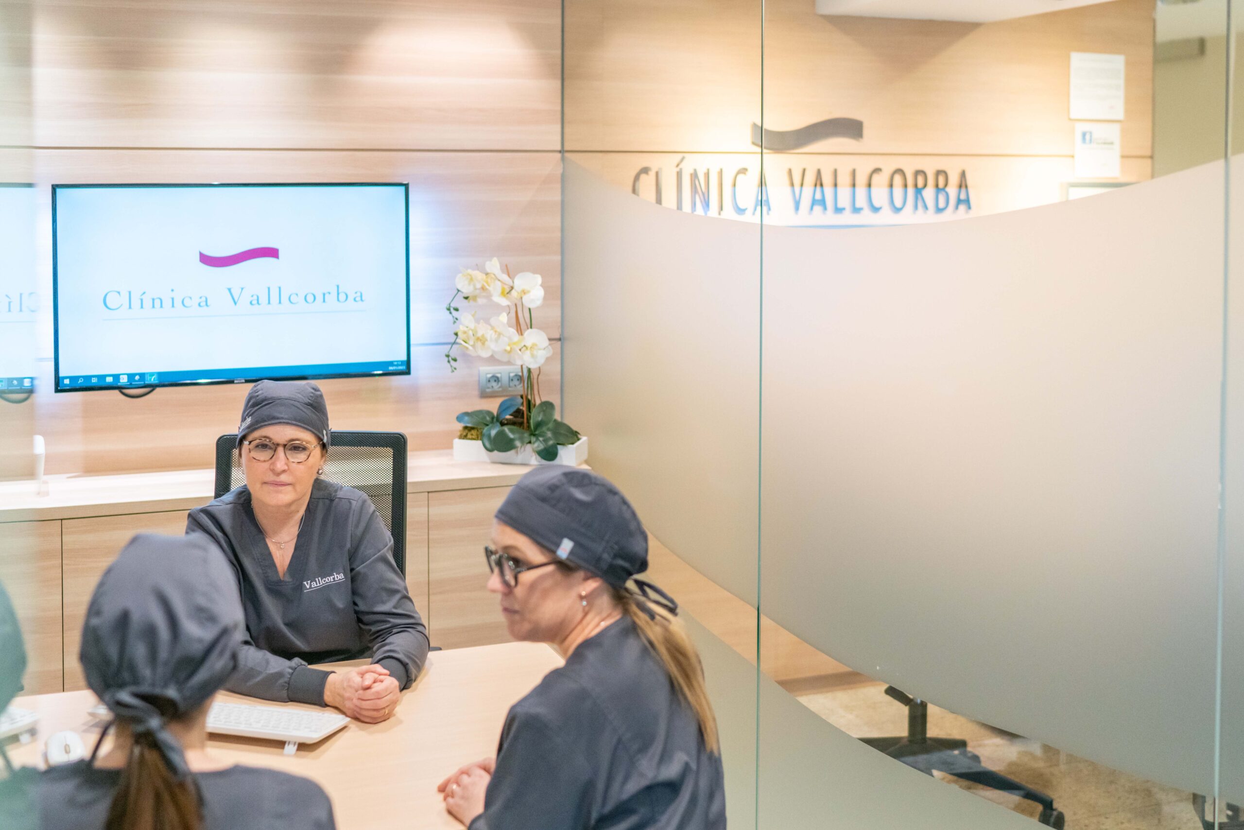 clinica dental en barcelona con mucha experiencia | expertos en implantologia y periodoncia en barcelona | Implantes dentales precio y factores que influyen en el coste del tratamiento clinica dental en barcelona con mucha experiencia | expertos en implantologia y periodoncia en barcelona | Implantes dentales precio y factores que influyen en el coste del tratamiento