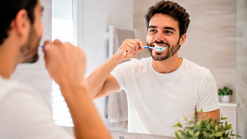 Educacion del paciente en tecnicas de cepillado | dentista eixample